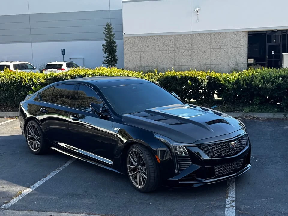 Cadillac CT5-V Blackwing - Image 2 of 4