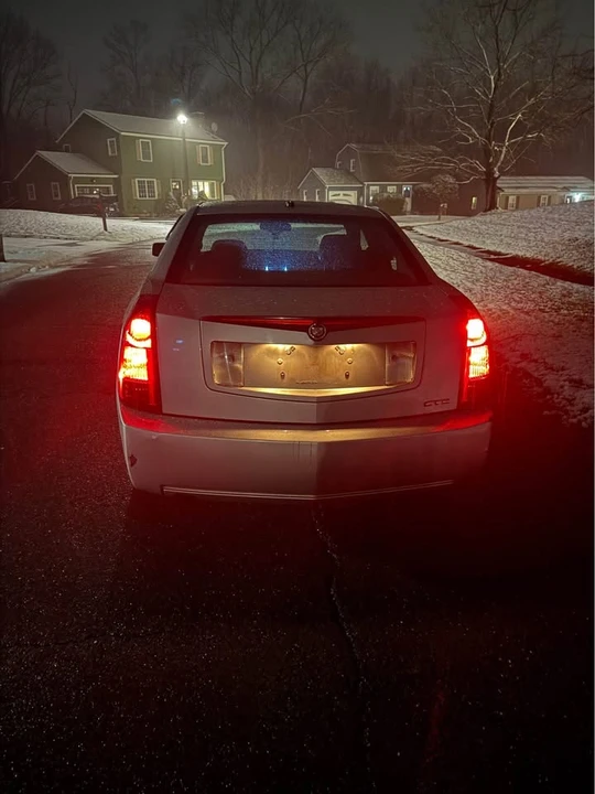 Cadillac CTS - Image 2 of 6