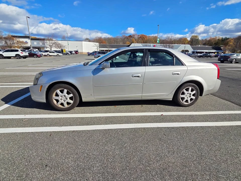Cadillac CTS - Image 5 of 6