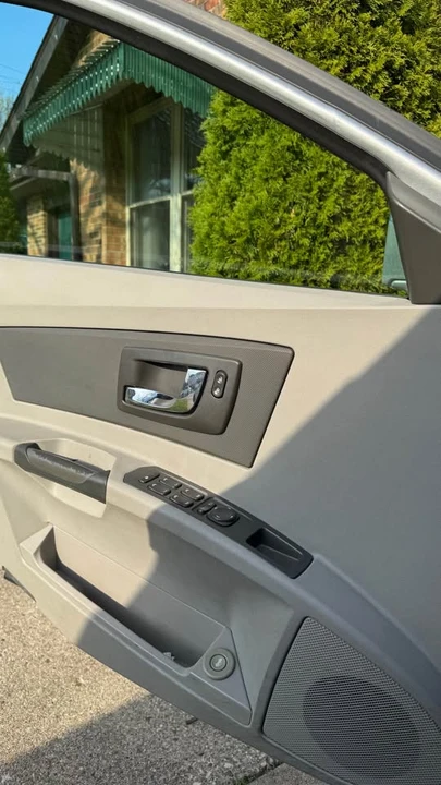 2003 Cadillac CTS 1st Gen - Image 9 of 10