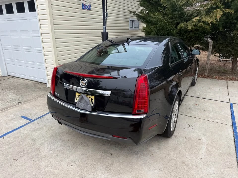 Cadillac - Image 8 of 8