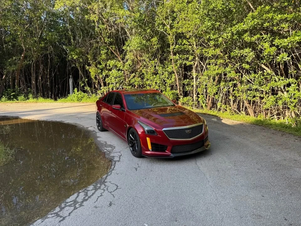 2017 Cadillac CTS-V 3rd Gen - Image 6 of 7