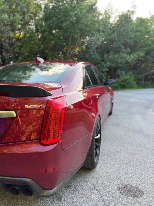 2017 Cadillac CTS-V 3rd Gen - Image 2 of 7