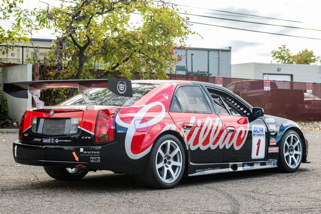 Cadillac CTS-V 1st Gen - Image 5 of 31