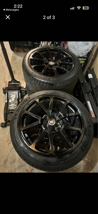 Cadillac CTS - Image 2 of 8