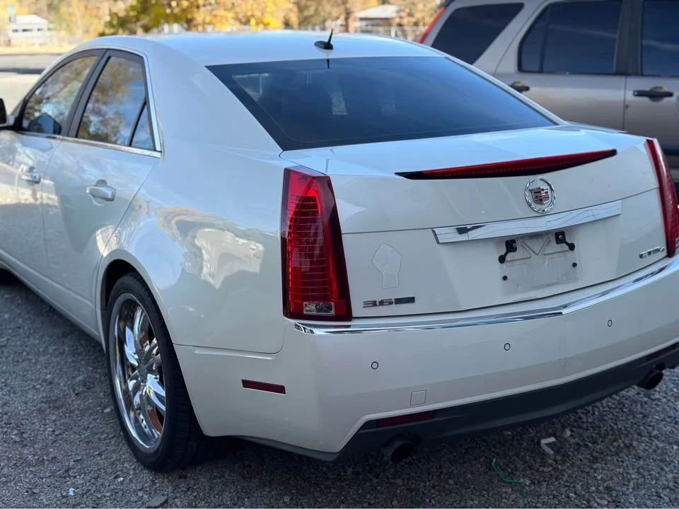 Cadillac CTS - Image 4 of 7