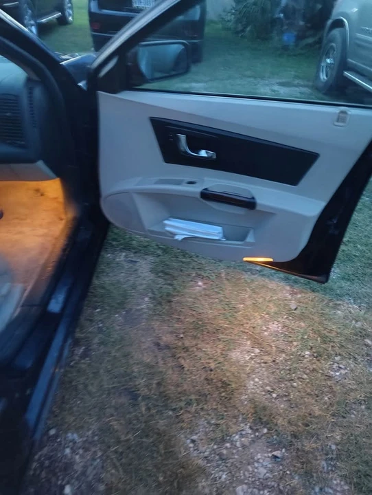 2003 Cadillac CTS 1st Gen - Image 7 of 10