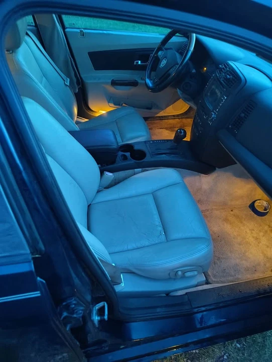2003 Cadillac CTS 1st Gen - Image 8 of 10