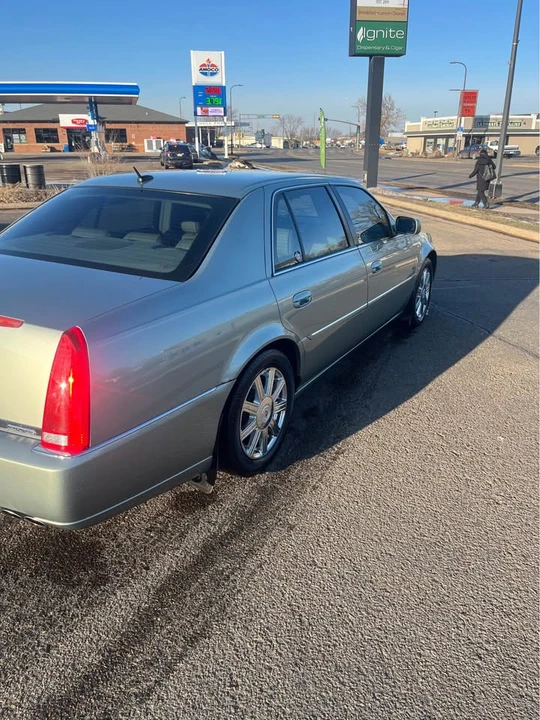 2007 Cadillac DTS - Image 4 of 10