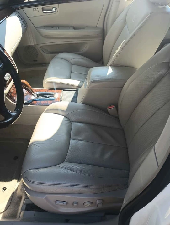 2011 Cadillac DTS - Image 10 of 10