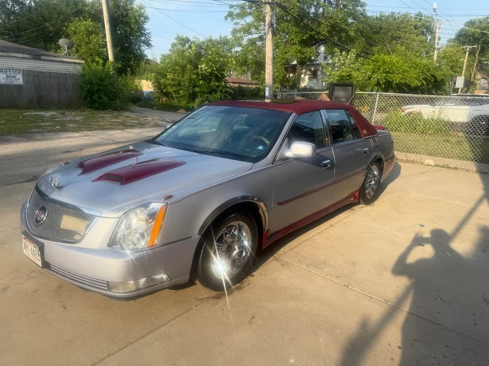 2006 Cadillac DTS - Image 2 of 3