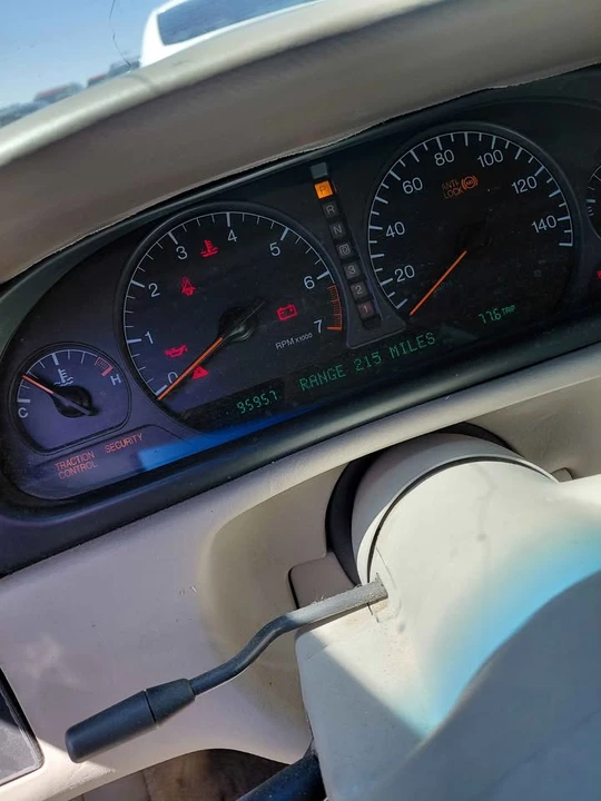 2001 Cadillac Eldorado 12th Gen - Image 5 of 5
