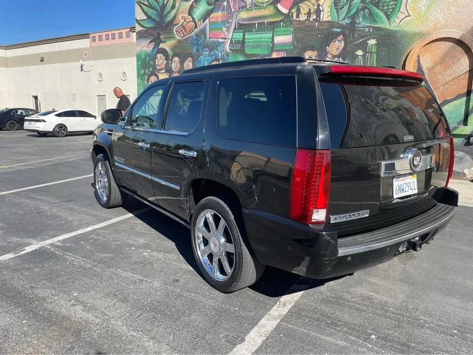 2007 Cadillac Escalade & EXT 3rd Gen - Image 4 of 8