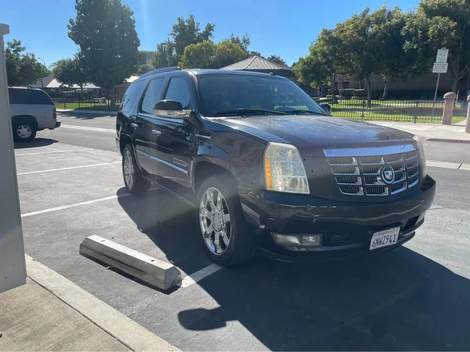 2007 Cadillac Escalade & EXT 3rd Gen - Image 2 of 8