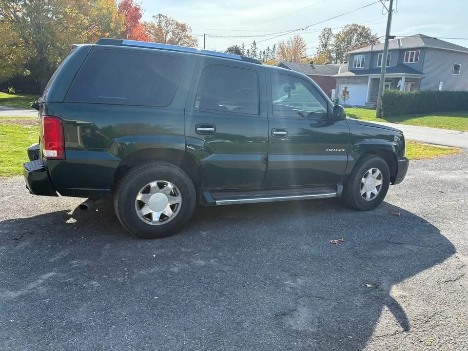 2003 Cadillac Escalade & EXT 2nd Gen - Image 3 of 6