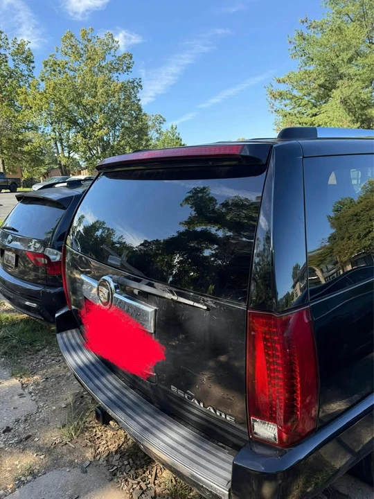 2007 Cadillac Escalade & EXT 3rd Gen - Image 4 of 8