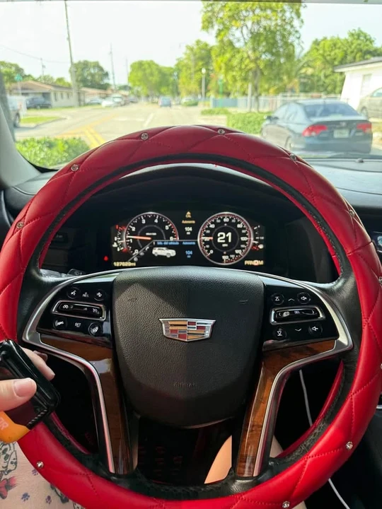 2015 Cadillac Escalade 4th Gen - Image 9 of 9