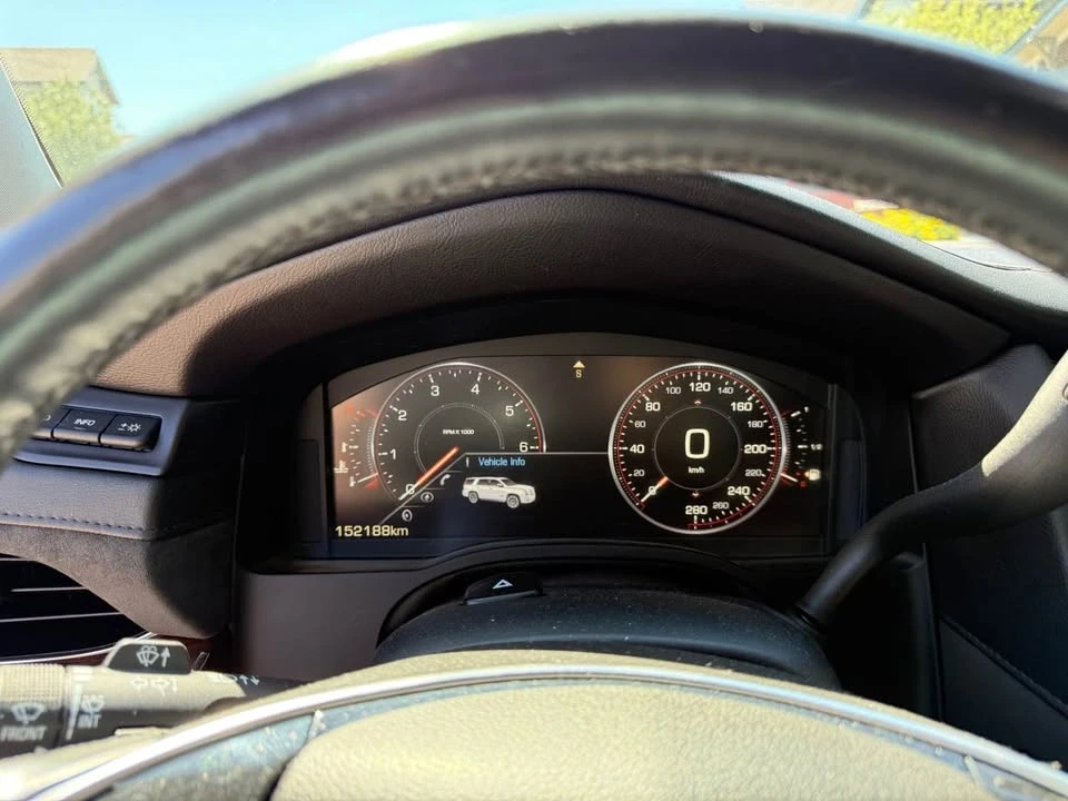 2015 Cadillac Escalade 4th Gen - Image 8 of 9