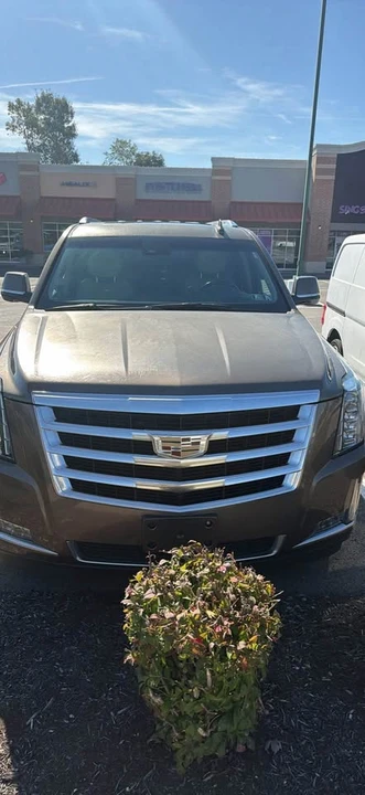 2016 Cadillac Escalade 4th Gen - Image 2 of 3