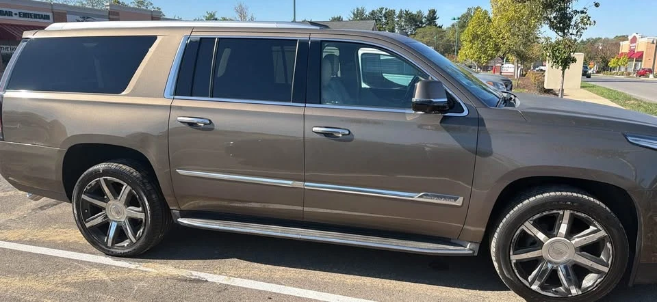 2016 Cadillac Escalade 4th Gen - Image 3 of 3