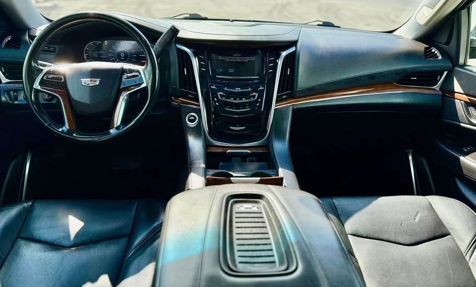 2018 Cadillac Escalade 4th Gen - Image 5 of 7