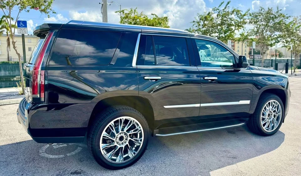 2018 Cadillac Escalade 4th Gen - Image 3 of 7