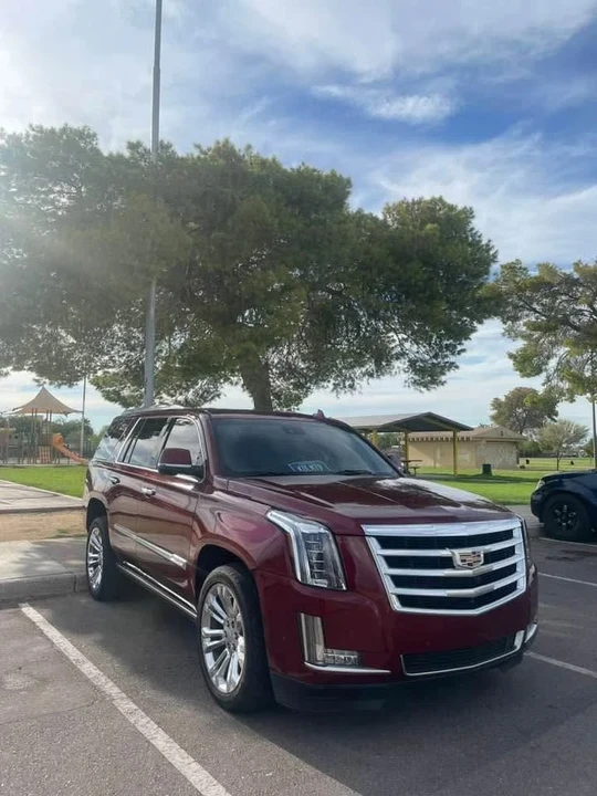 2019 Cadillac Escalade 4th Gen - Image 5 of 8
