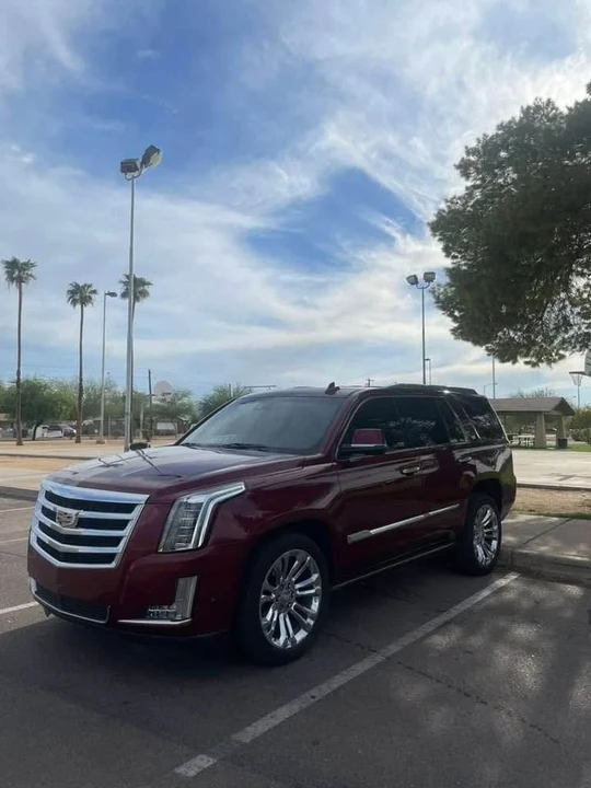 2019 Cadillac Escalade 4th Gen - Image 2 of 8