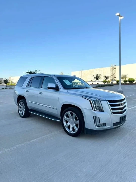 2020 Cadillac Escalade 4th Gen - Image 4 of 9