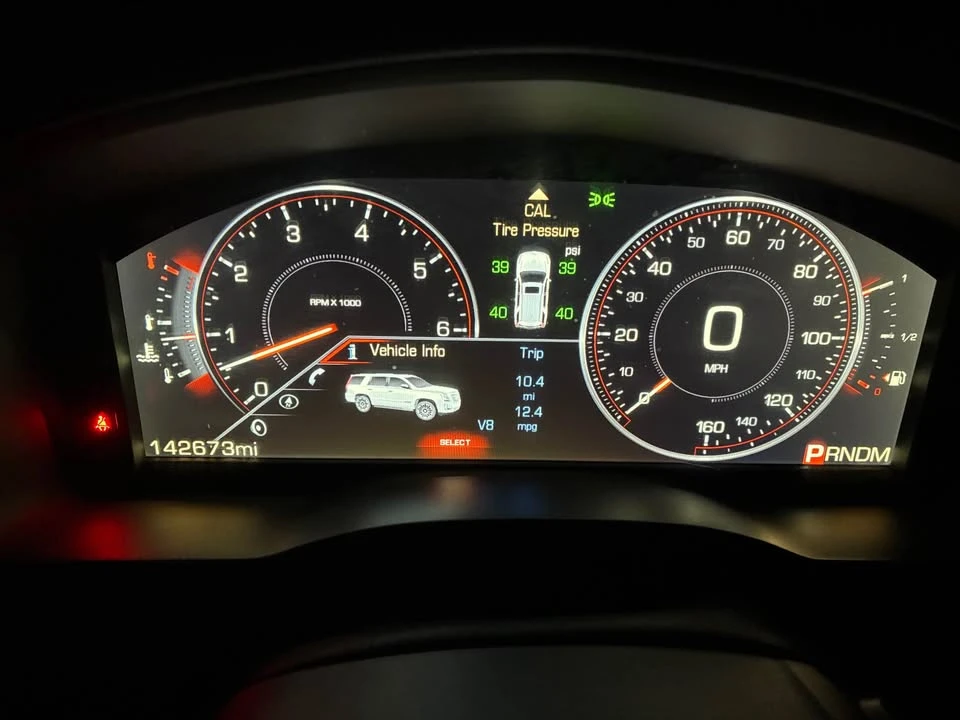 2015 Cadillac Escalade 4th Gen - Image 5 of 10