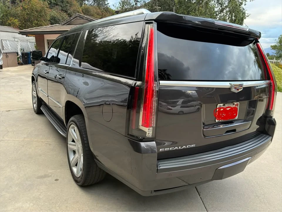 2015 Cadillac Escalade 4th Gen - Image 4 of 10