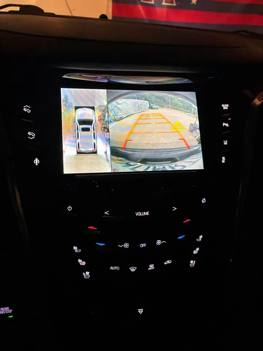 2015 Cadillac Escalade 4th Gen - Image 6 of 10