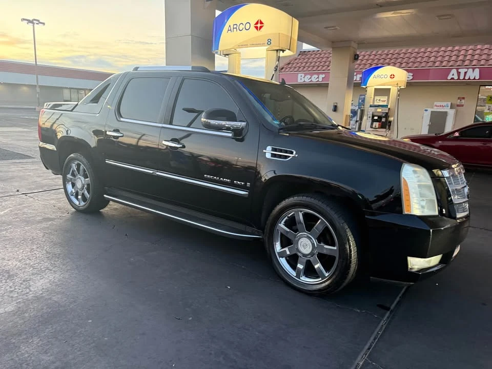 2007 Cadillac Escalade & EXT 3rd Gen - Image 2 of 5