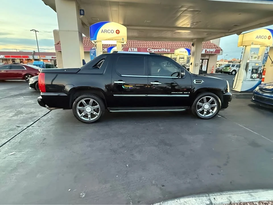 2007 Cadillac Escalade & EXT 3rd Gen - Image 3 of 5