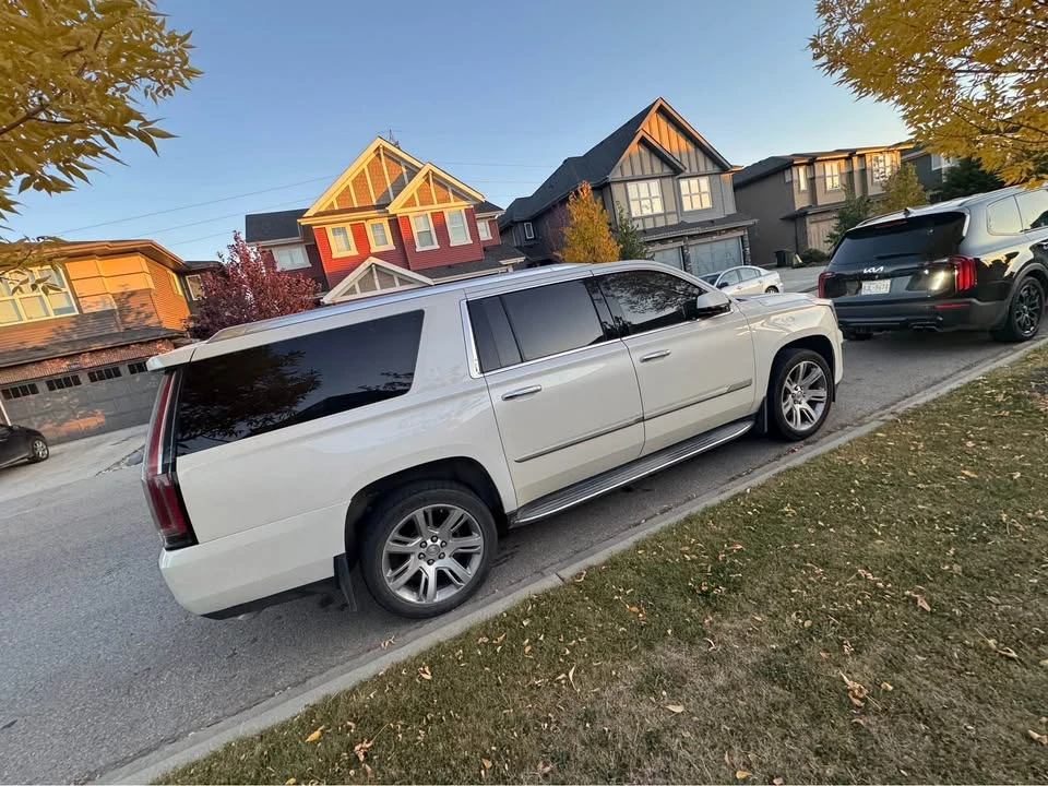 2015 Cadillac Escalade 4th Gen - Image 4 of 8