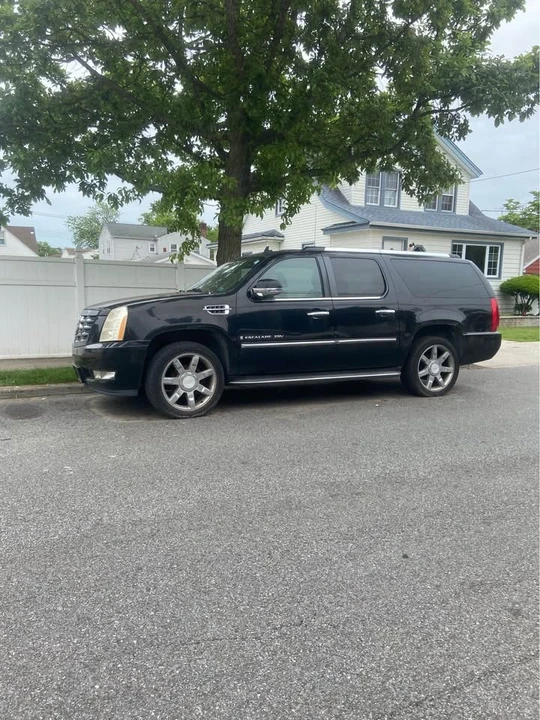 2007 Cadillac Escalade & EXT 3rd Gen - Image 2 of 3