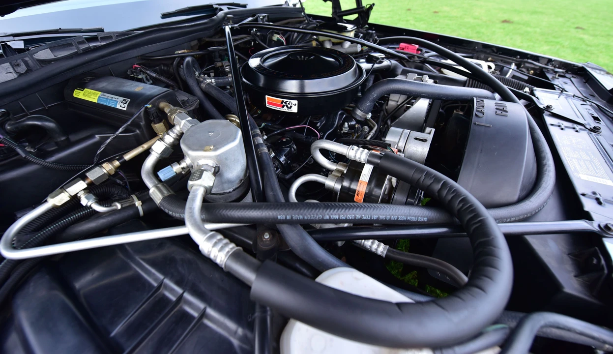 Cadillac Fleetwood - Image 10 of 30