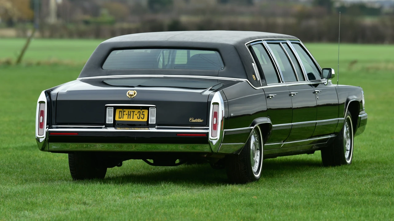 Cadillac Fleetwood - Image 5 of 30
