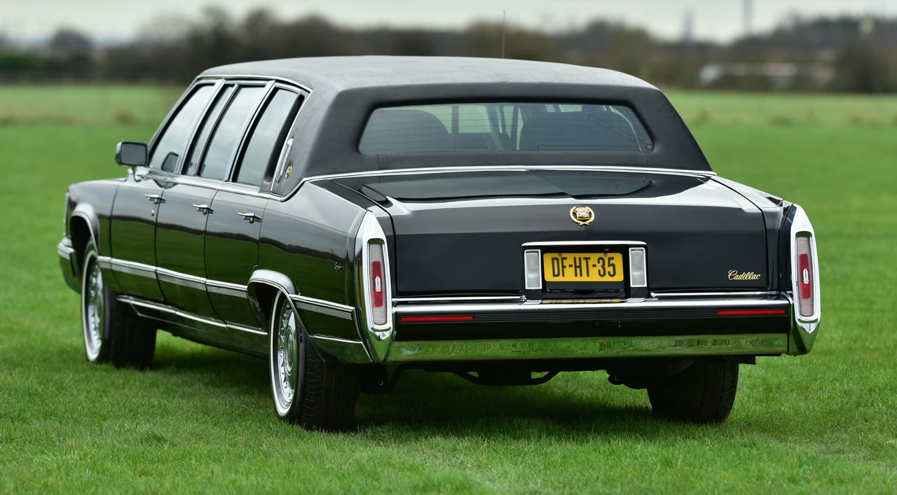 Cadillac Fleetwood - Image 3 of 30