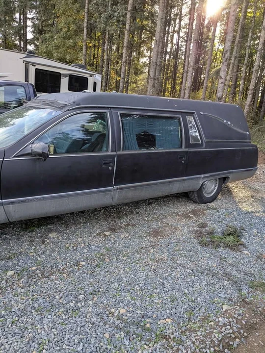 1996 Cadillac Fleetwood - Image 2 of 6