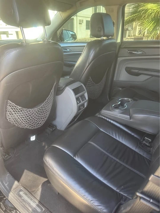 Cadillac SRX - Image 6 of 10