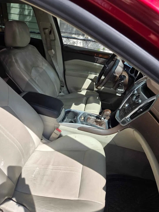 2011 Cadillac SRX - Image 3 of 5