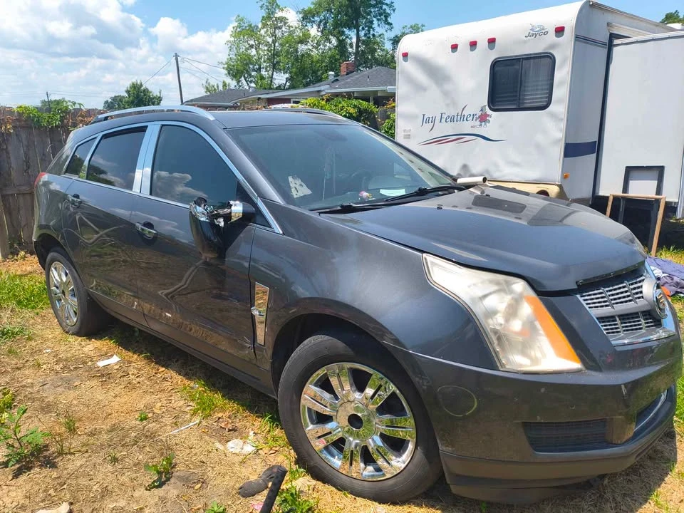 Cadillac SRX - Image 4 of 4