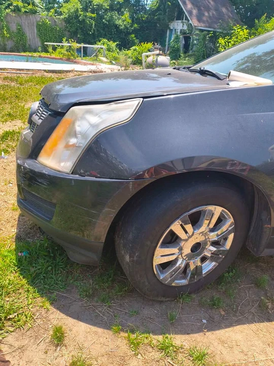 Cadillac SRX - Image 2 of 4