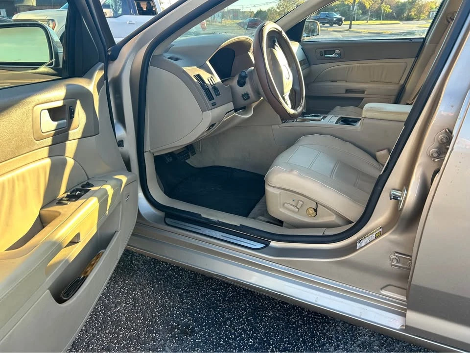 2005 Cadillac STS - Image 7 of 10