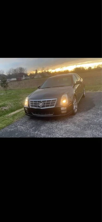 2008 Cadillac STS - Image 2 of 8