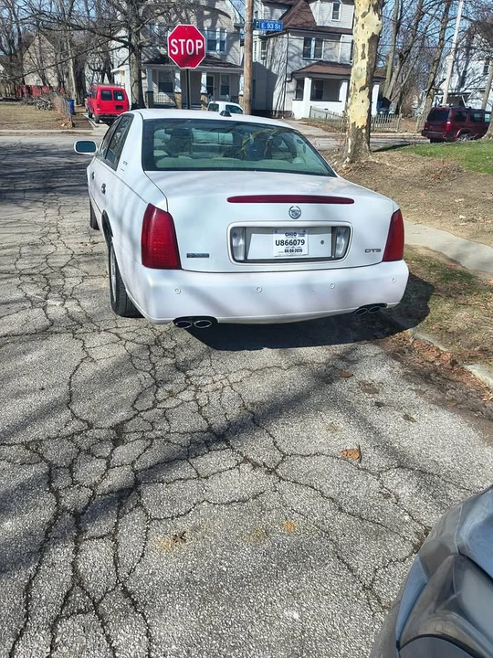 2004 Cadillac DeVille 8th Gen - Image 7 of 9