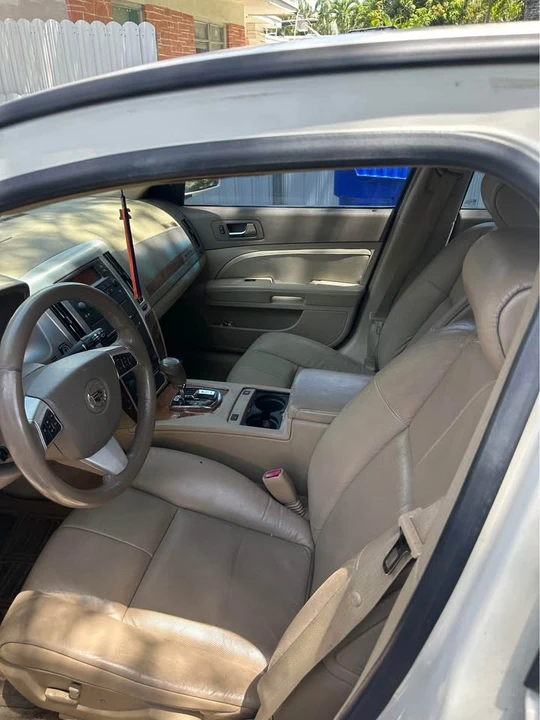 2008 Cadillac STS - Image 5 of 6
