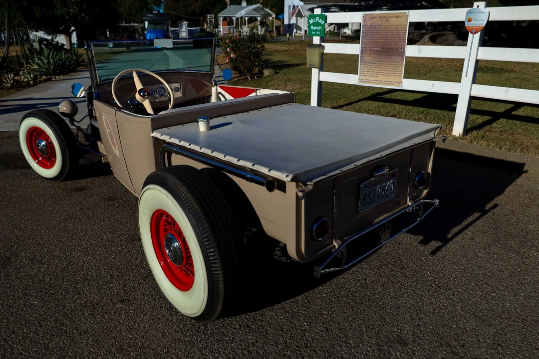 1929 Ford Model A Pickup & Model AA - Image 6 of 31