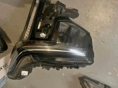 Cadillac XT4 Right Headlight